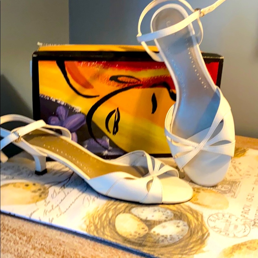 Fiona white heels